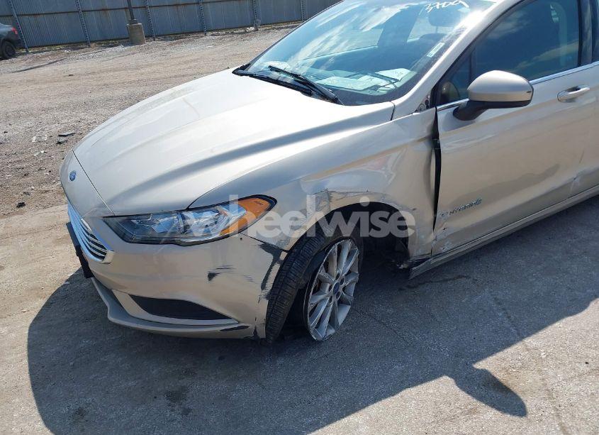Photo 6 of 2017 Ford Fusion HYBRID SE (VIN 3FA6P0LU0HR166590)