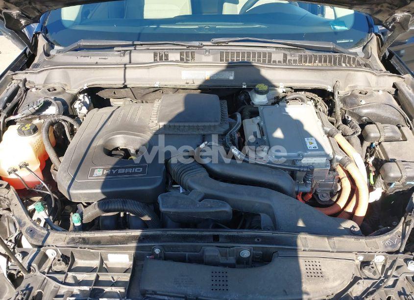 Photo 10 of 2017 Ford Fusion HYBRID SE (VIN 3FA6P0LU0HR258217)