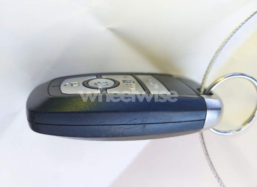 Photo 11 of 2017 Ford Fusion HYBRID SE (VIN 3FA6P0LU0HR258217)