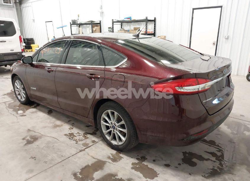 Photo 3 of 2017 Ford Fusion HYBRID SE (VIN 3FA6P0LU0HR305889)