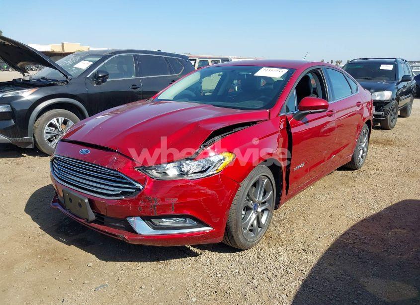 Photo 2 of 2017 Ford Fusion HYBRID SE (VIN 3FA6P0LU0HR313233)