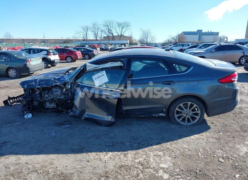 Photo 14 of 2017 Ford Fusion HYBRID SE (VIN 3FA6P0LU0HR325558)