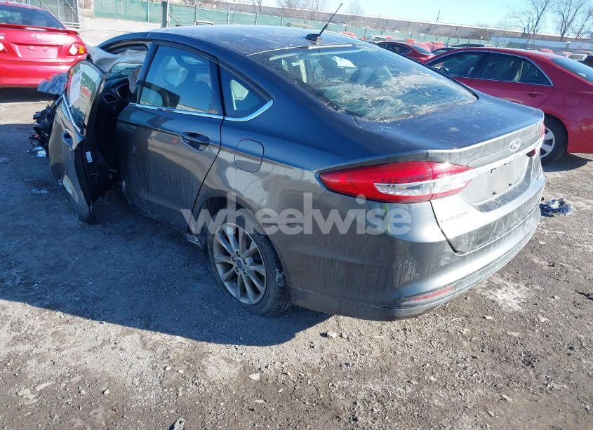 Photo 3 of 2017 Ford Fusion HYBRID SE (VIN 3FA6P0LU0HR325558)