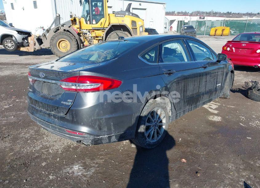 Photo 4 of 2017 Ford Fusion HYBRID SE (VIN 3FA6P0LU0HR325558)