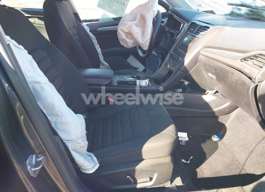 Photo 5 of 2017 Ford Fusion HYBRID SE (VIN 3FA6P0LU0HR325558)