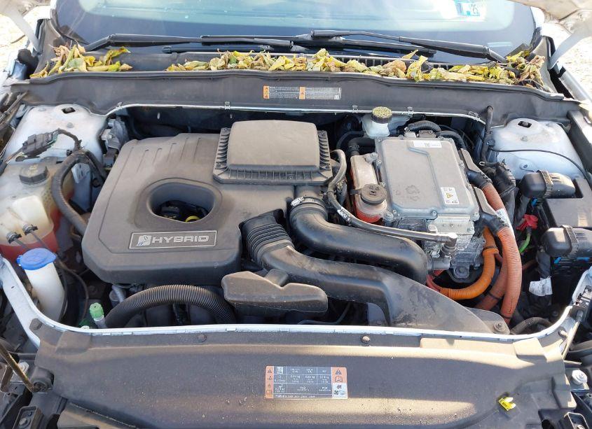 Photo 10 of 2017 Ford Fusion HYBRID SE (VIN 3FA6P0LU0HR384917)