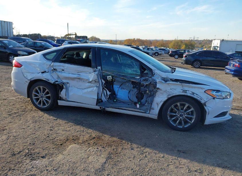 Photo 6 of 2017 Ford Fusion HYBRID SE (VIN 3FA6P0LU0HR384917)