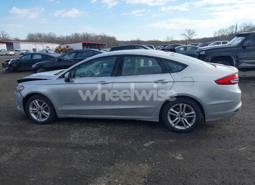 Photo 14 of 2018 Ford Fusion HYBRID SE (VIN 3FA6P0LU0JR127164)