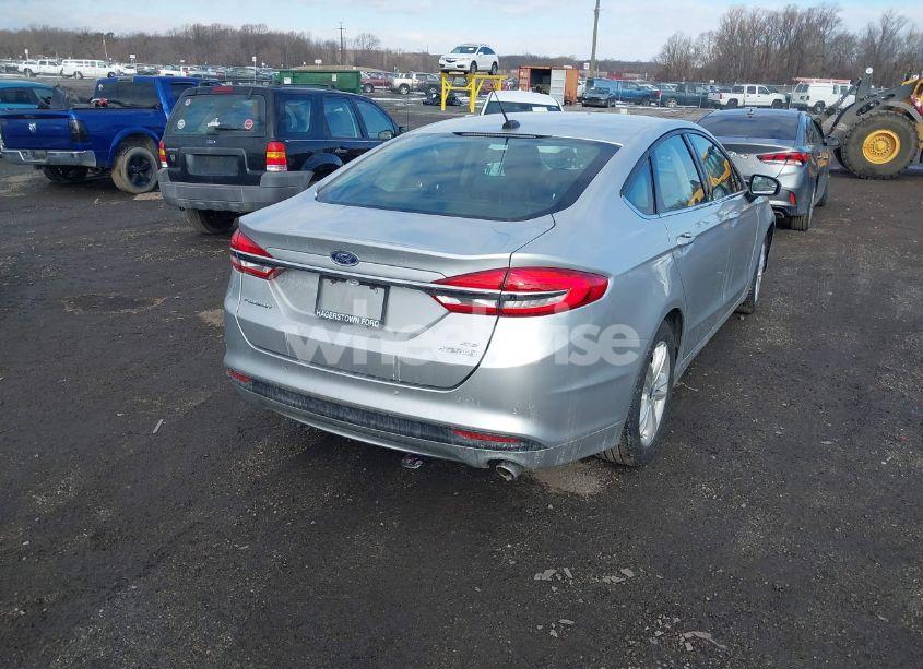Photo 4 of 2018 Ford Fusion HYBRID SE (VIN 3FA6P0LU0JR127164)