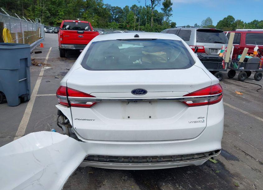 Photo 16 of 2018 Ford Fusion HYBRID SE (VIN 3FA6P0LU0JR193827)