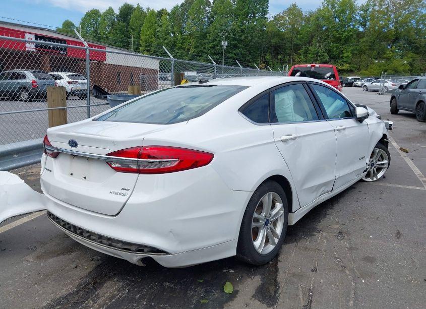 Photo 4 of 2018 Ford Fusion HYBRID SE (VIN 3FA6P0LU0JR193827)