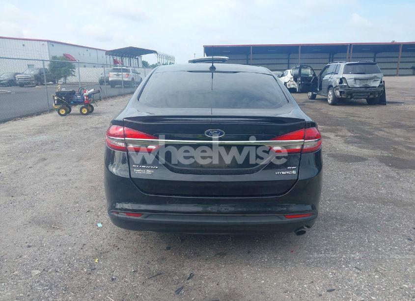 Photo 16 of 2018 Ford Fusion HYBRID SE (VIN 3FA6P0LU0JR207306)