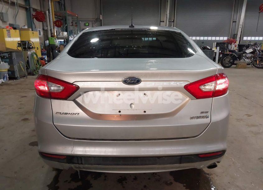 Photo 16 of 2013 Ford Fusion HYBRID SE (VIN 3FA6P0LU1DR144737)