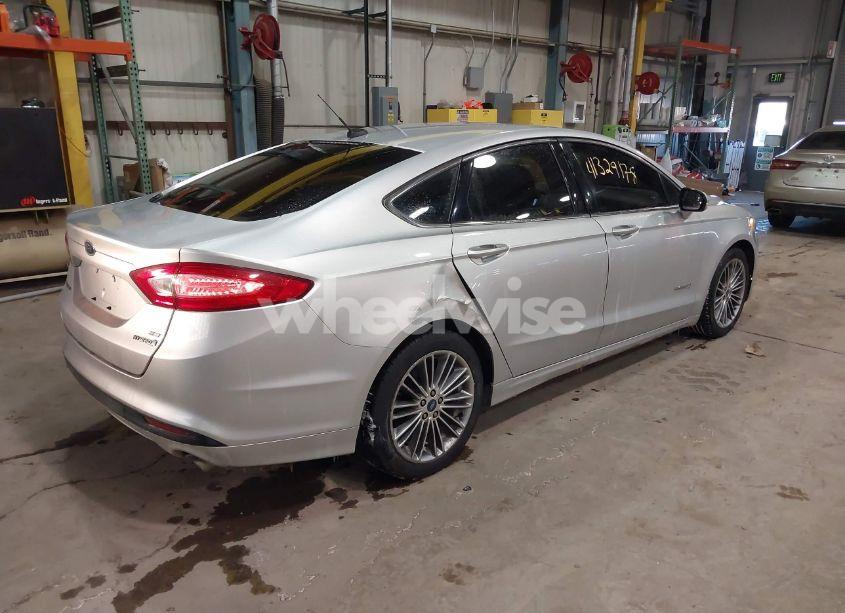 Photo 4 of 2013 Ford Fusion HYBRID SE (VIN 3FA6P0LU1DR144737)