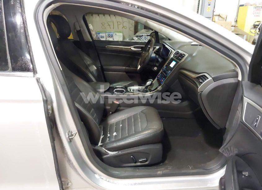 Photo 5 of 2013 Ford Fusion HYBRID SE (VIN 3FA6P0LU1DR144737)