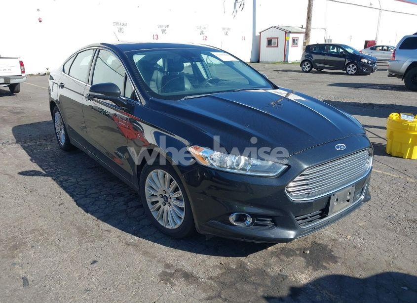 2013 Ford Fusion HYBRID SE (VIN 3FA6P0LU1DR227777) main photo