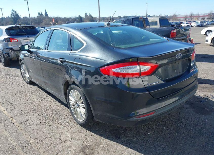 Photo 3 of 2013 Ford Fusion HYBRID SE (VIN 3FA6P0LU1DR227777)