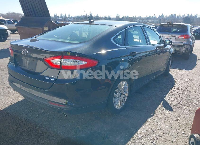 Photo 4 of 2013 Ford Fusion HYBRID SE (VIN 3FA6P0LU1DR227777)