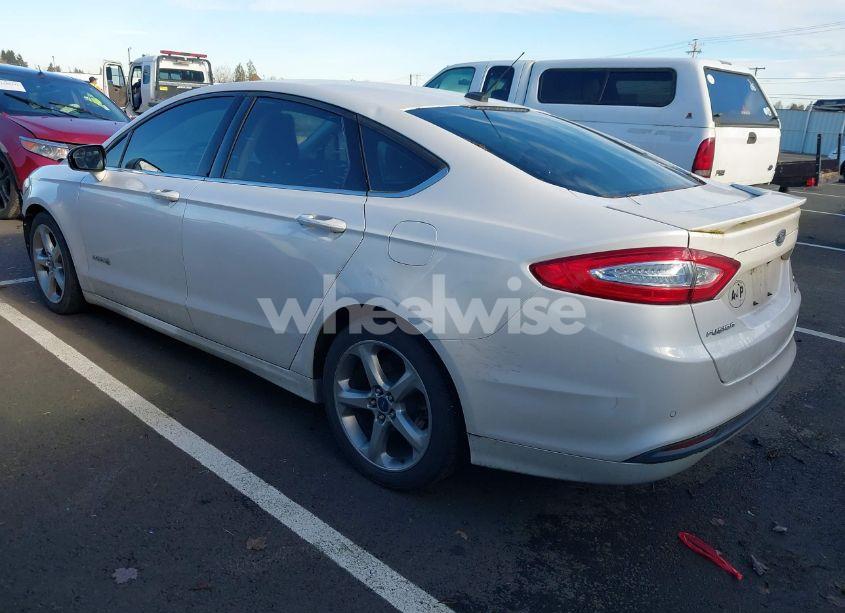 Photo 3 of 2013 Ford Fusion HYBRID SE (VIN 3FA6P0LU1DR231473)