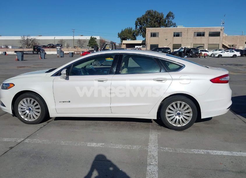 Photo 14 of 2013 Ford Fusion HYBRID SE (VIN 3FA6P0LU1DR310318)