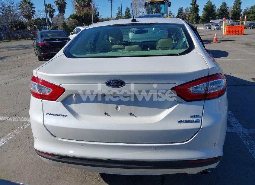 Photo 16 of 2013 Ford Fusion HYBRID SE (VIN 3FA6P0LU1DR310318)