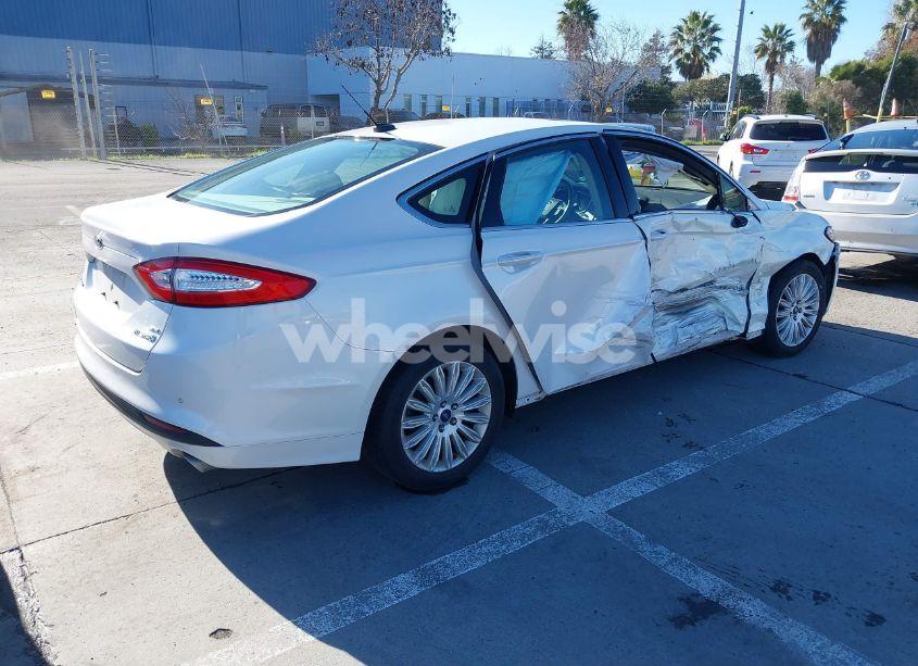 Photo 4 of 2013 Ford Fusion HYBRID SE (VIN 3FA6P0LU1DR310318)