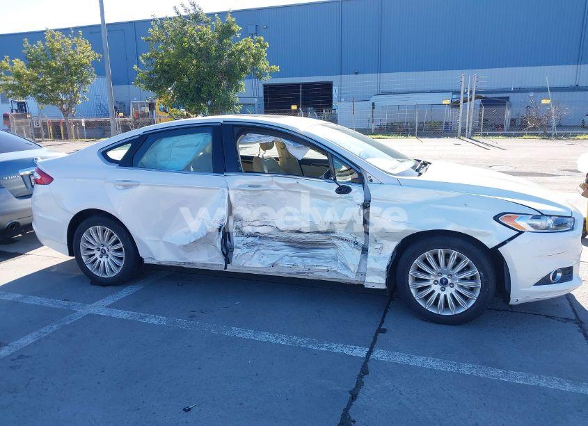 Photo 6 of 2013 Ford Fusion HYBRID SE (VIN 3FA6P0LU1DR310318)