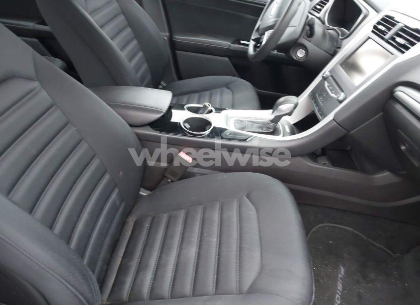 Photo 5 of 2013 Ford Fusion HYBRID SE (VIN 3FA6P0LU1DR349801)