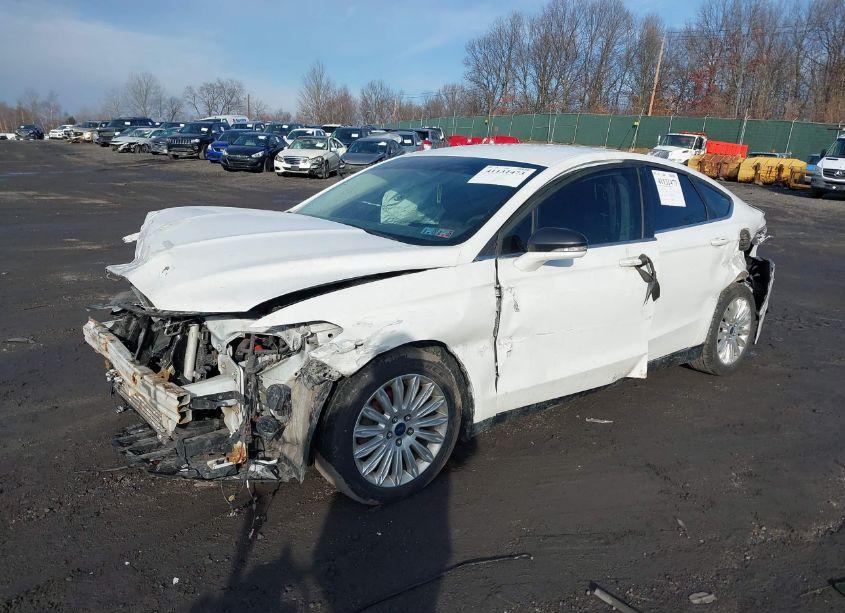 Photo 2 of 2014 Ford Fusion HYBRID SE (VIN 3FA6P0LU1ER259680)
