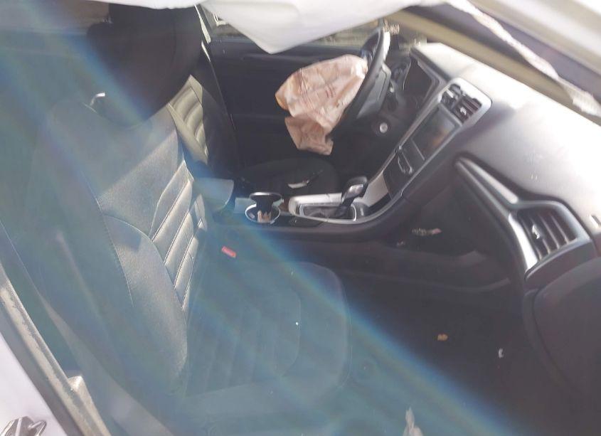 Photo 5 of 2014 Ford Fusion HYBRID SE (VIN 3FA6P0LU1ER259680)