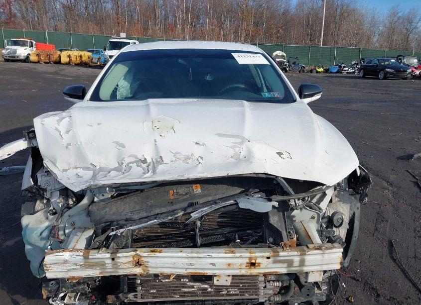 Photo 6 of 2014 Ford Fusion HYBRID SE (VIN 3FA6P0LU1ER259680)