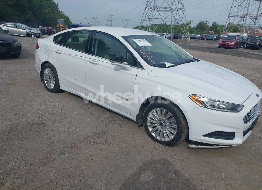 2014 Ford Fusion HYBRID SE (VIN 3FA6P0LU1ER286121) main photo