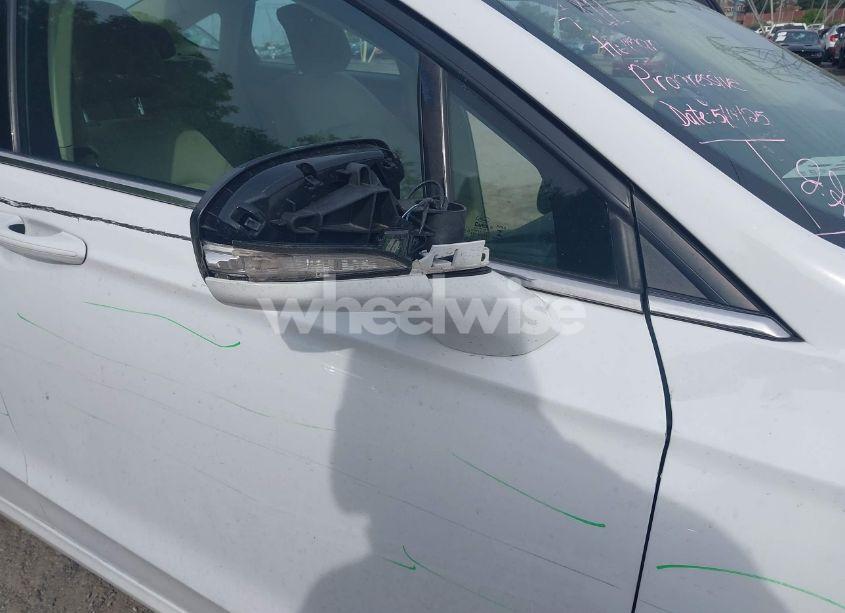 Photo 6 of 2014 Ford Fusion HYBRID SE (VIN 3FA6P0LU1ER286121)