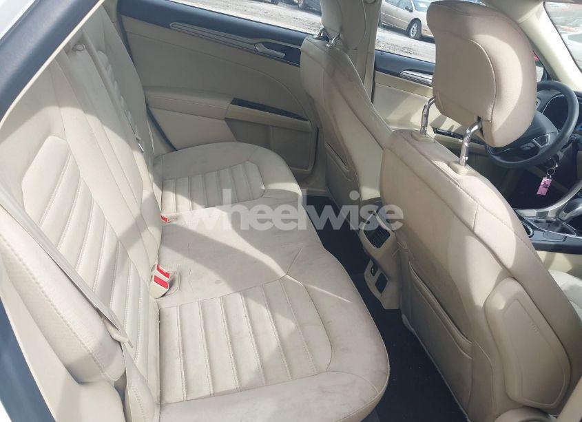 Photo 8 of 2014 Ford Fusion HYBRID SE (VIN 3FA6P0LU1ER286121)