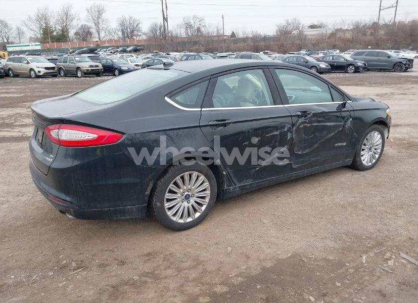 Photo 4 of 2015 Ford Fusion HYBRID SE (VIN 3FA6P0LU1FR199661)