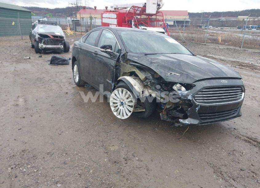 2015 Ford Fusion HYBRID SE (VIN 3FA6P0LU1FR289246) main photo