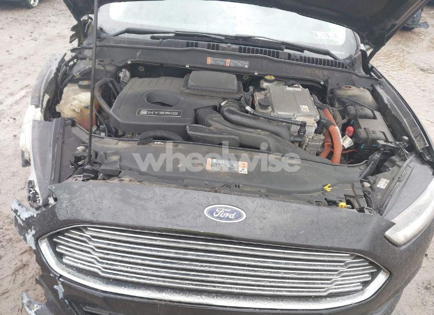 Photo 10 of 2015 Ford Fusion HYBRID SE (VIN 3FA6P0LU1FR289246)