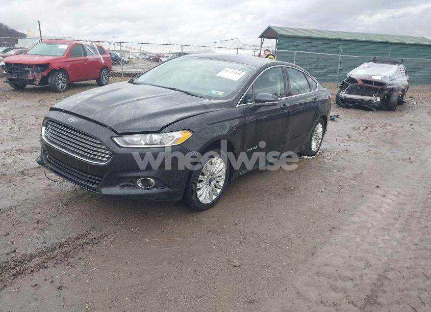 Photo 2 of 2015 Ford Fusion HYBRID SE (VIN 3FA6P0LU1FR289246)