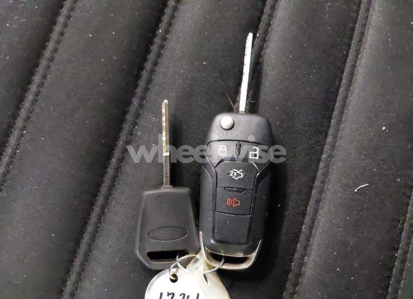 Photo 11 of 2016 Ford Fusion HYBRID SE (VIN 3FA6P0LU1GR304166)