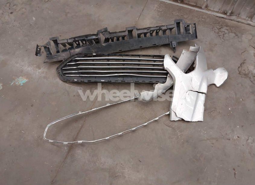 Photo 12 of 2016 Ford Fusion HYBRID SE (VIN 3FA6P0LU1GR304166)