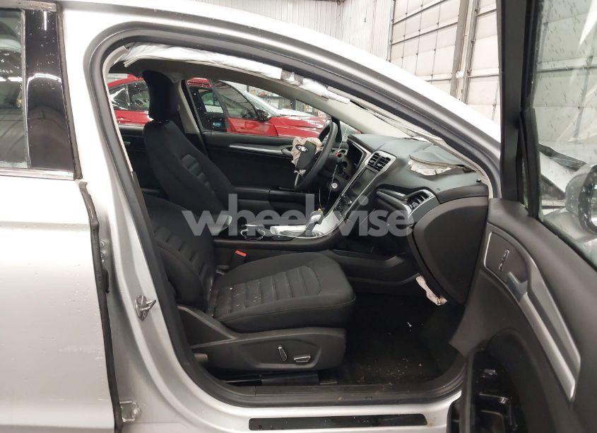 Photo 5 of 2016 Ford Fusion HYBRID SE (VIN 3FA6P0LU1GR304166)