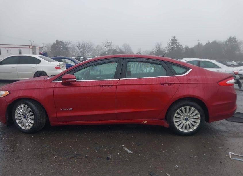Photo 14 of 2016 Ford Fusion HYBRID SE (VIN 3FA6P0LU1GR351567)