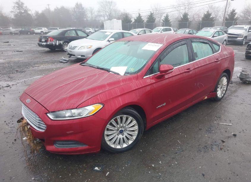 Photo 2 of 2016 Ford Fusion HYBRID SE (VIN 3FA6P0LU1GR351567)