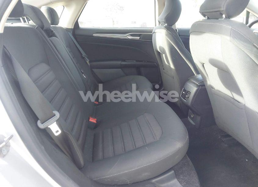 Photo 8 of 2017 Ford Fusion HYBRID SE (VIN 3FA6P0LU1HR260882)