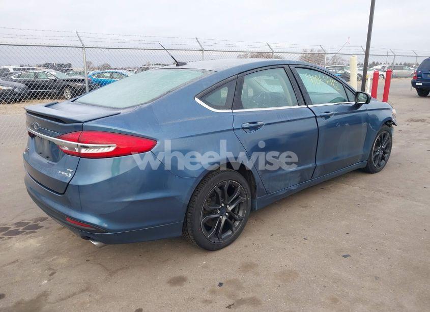 Photo 4 of 2018 Ford Fusion HYBRID SE (VIN 3FA6P0LU1JR102418)