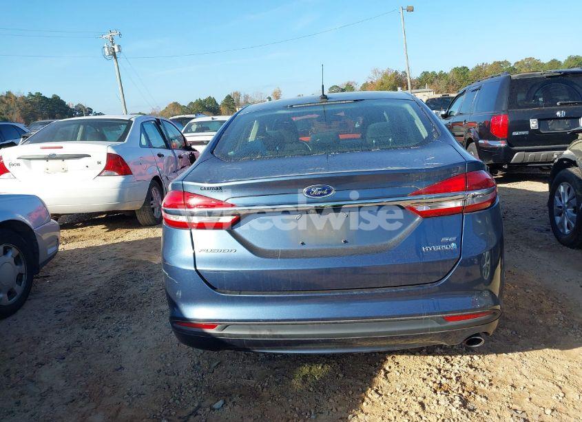 Photo 16 of 2018 Ford Fusion HYBRID SE (VIN 3FA6P0LU1JR138805)