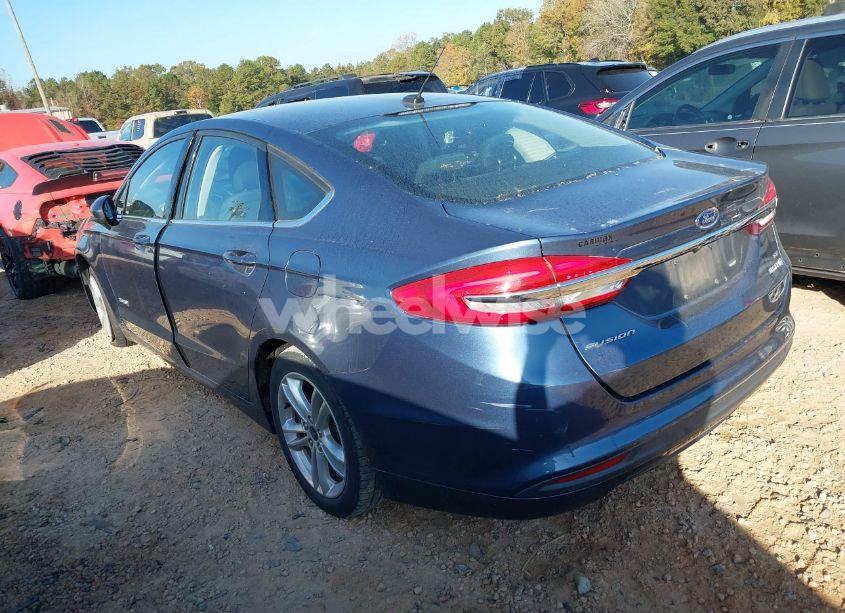 Photo 3 of 2018 Ford Fusion HYBRID SE (VIN 3FA6P0LU1JR138805)
