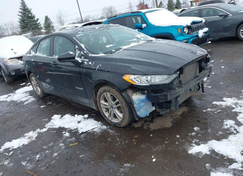 2018 Ford Fusion HYBRID SE (VIN 3FA6P0LU1JR138903) main photo