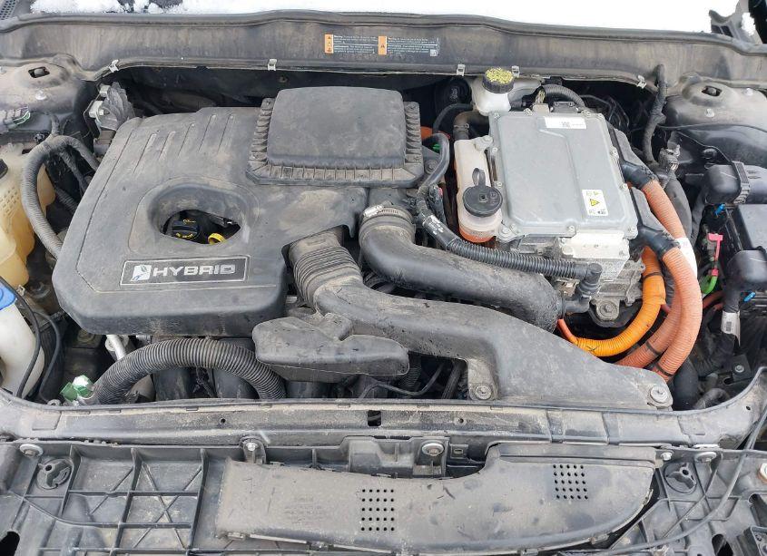 Photo 10 of 2018 Ford Fusion HYBRID SE (VIN 3FA6P0LU1JR138903)