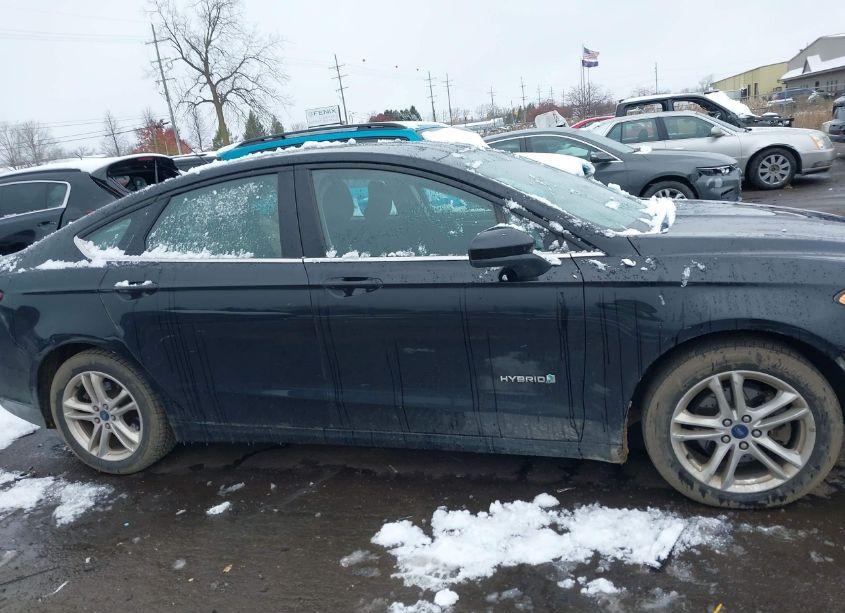 Photo 13 of 2018 Ford Fusion HYBRID SE (VIN 3FA6P0LU1JR138903)